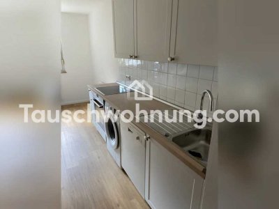 Tauschwohnung: Biete 2 Zimmer Wohnung - Suche 1 Zimmer Wohnung