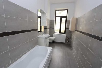 Große bezugsfreie 3,5-Zimmer-ETW mit Balkon, Bad mit Wanne, Gäste-WC Dusche zentrumsnah in Plauen