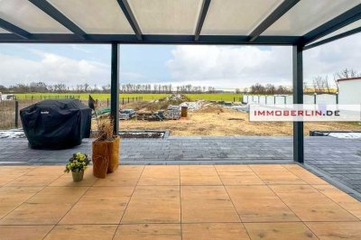 IMMOBERLIN.DE - Toplage für den Weitblick! Exquisites Energieeffizienzhaus in neuwertigem Zustand