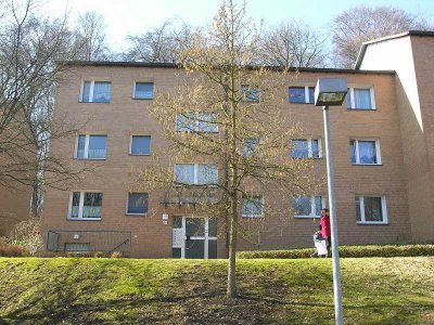 Schöne helle 3 Zimmer Wohnung mit Blick ins Grüne!