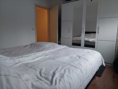 Helle, geräumige 2 Zimmer Wohnung