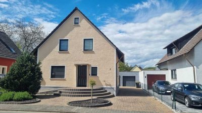 Freistehendes Einfamilienhaus in Harxheim mit großem Garten/Bauplatz, keine Maklerprovision
