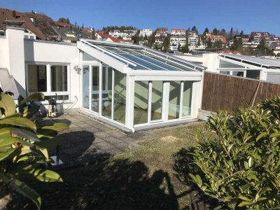 Geschmackvolle, 3-Zimmer-Penthouse-Wohnung mit großer Dachterrasse in Aussichtslage