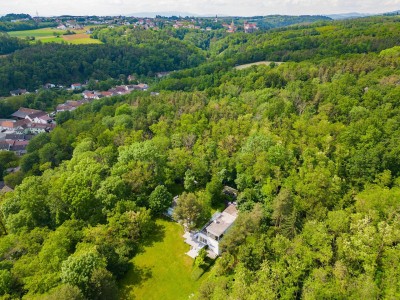 Außergewöhnlicher Architektentraum in idyllischer Wohnlage