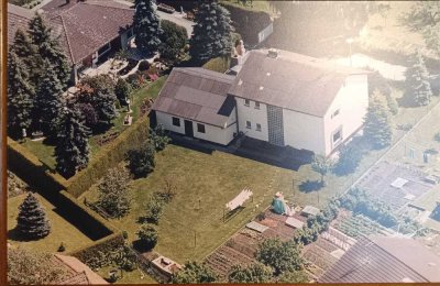 Wohnhaus in Toplage sucht neuen Eigentümer mit Freude am Verschönern von Wohnungen