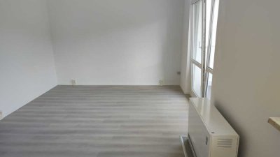 Für kleine Familien: 3-Zimmer-Wohnung mit Nachtspeicherofen