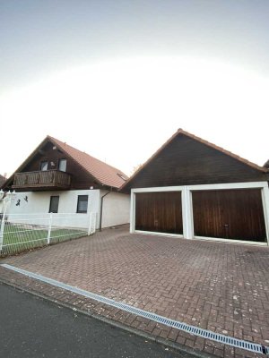 Einfamilienhaus mit Garage und schönem Garten zu vermieten