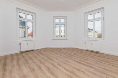 Gut geschnittene 2-Zimmer-Wohnung mit großer Küche und Balkon