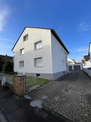 größzügige Erdgeschosswohnung mit Terrasse und Gartenanteil