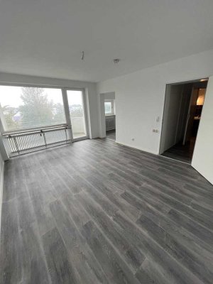 Vollständig renovierte 1 Zimmer Wohnung mit Balkon in Bremerhaven- Wulsdorf