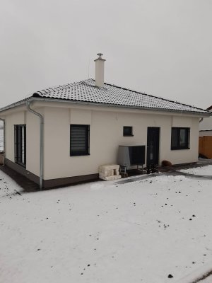 Ihr BUNGALOW, ehrlich leistbar, Holzriegel ,schlüsselfertig inkl Bodenplatte, inkl Baugrund in Lutzmannsburg