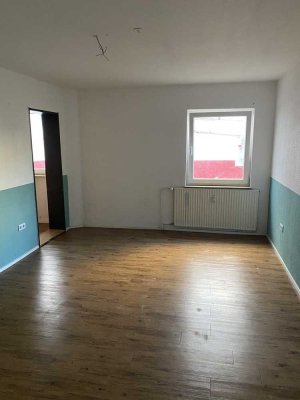 � Geräumige Erdgeschosswohnung mit Terrasse in Ueffeln!