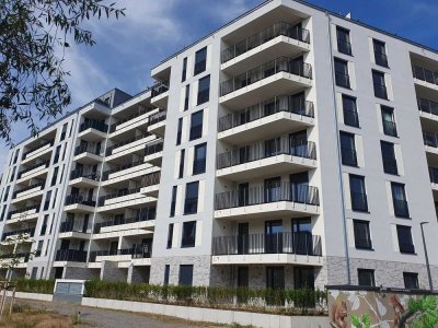 Barrierefreie 3-Zimmer-Neubauwohnung mit Balkon, Keller und Tiefgaragenstellplatz in Schönefeld