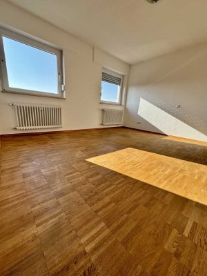 Sonnendurchflutete, Gemütliche 3-Zimmer-Wohnung im Herzen von Edenkoben