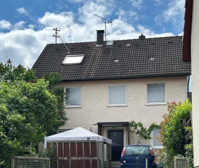 Einfamilienhaus mit Garten und Scheune für Handwerker