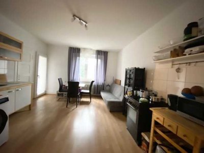 *ab 01.03.2025* 2-Zimmer - große Wohnküche, Balkon & Tageslichtbad!