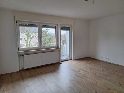 Geschmackvolle 3-Raum-Wohnung mit gehobener Innenausstattung und Balkon