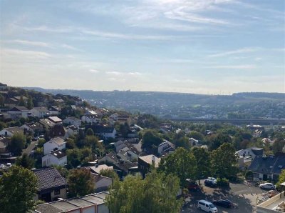 Bezugsfreie Eigentumswohnung mit Weitblick! 3-Zimmer-Wohnung mit Balkon in Veitshöchheim