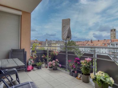 Am Tor zur Innenstadt: Helle, moderne 4-Zi-Wohnung mit Balkon  Aufzug - Kurzfristig bezugsfrei!