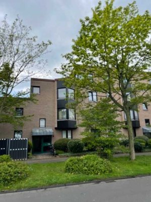 Bonn-Hardtberg, 2 Zimmer Terrassenwohnung mit Einbauküche, kleinem Gartenanteil, Tiefgarage