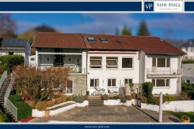 Villa mit 2 Wohneinheiten und Pool in Aussichtslage