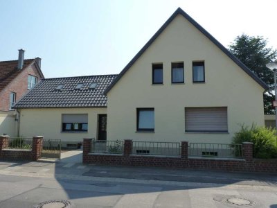 Gemütliche 3-Zimmer-Dachgeschosswohnung mit Garage in Viersen