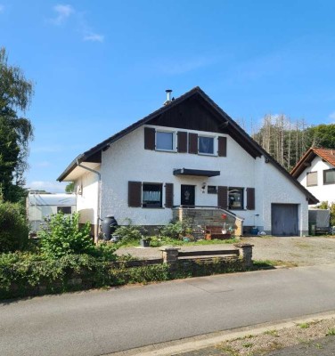 Einfamilienhaus mit Garage in Bestwohnlage - Schnäppchen