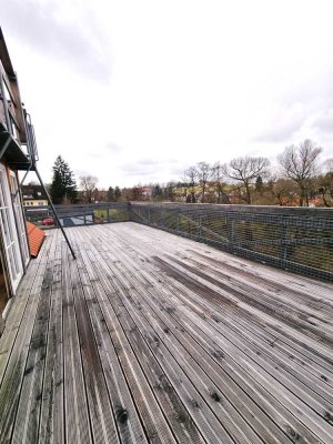 Schöne Dachgeschosswohnung mit großer Terrasse