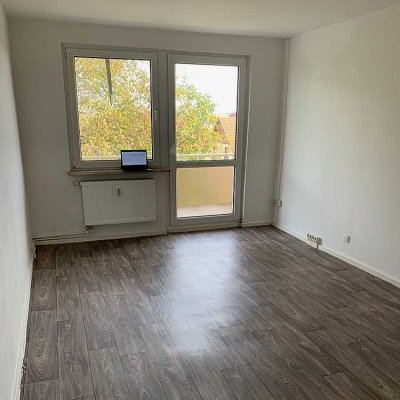 Tolle Vierraumwohnung – renoviert in modernem Design! - Blick ins Grüne