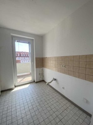 3-Raumwohnung im Zentrum von Burg mit BALKON