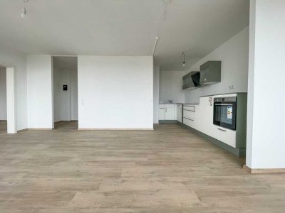 Sanierte 2-Zimmer-Wohnung mit Balkon & TG-Stellplatz