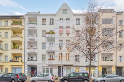 Wohnen in lichtdurchfluteter Atelierwohnung im ruhigen Gartenhaus