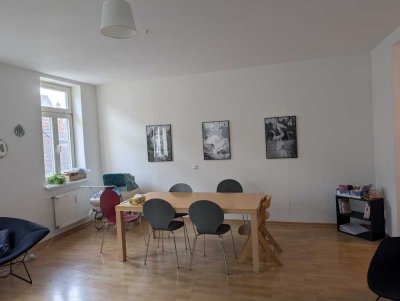 Möblierte 3-Zimmer-Wohnung in der Innenstadt, ideal für zwei Personen oder eine kleine Familie