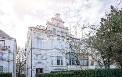 Großzügige Penthouse-Wohnung mit Dachterrasse in Altbremer-Stadtvilla