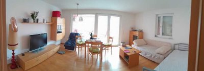 Stilvolle, gepflegte 2-Zimmer-Wohnung mit Balkon und EBK in Ettlingen