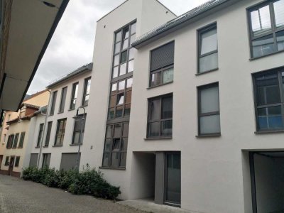 Energieeffizienz A : Neubauwohnung, zwei Zimmer, Terrasse und EBK in Neustadt /Weinstr.