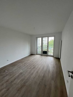 Ehrenfeld - Erstbezug modernisierte Wohnung mit Balkon!