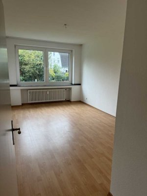 Großzügige 2-Zimmer-Wohnung mit Balkon in Ratingen