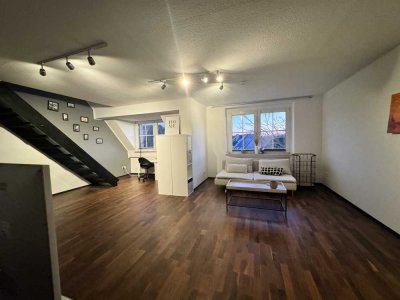 Über den Dächern von Heerdt - möblierte Maisonette-Wohnung