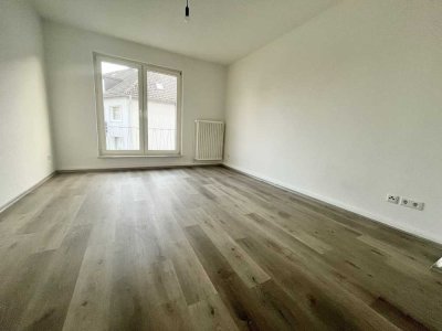 Helle 3-Zimmer-Wohnung mit großen Fenstern!