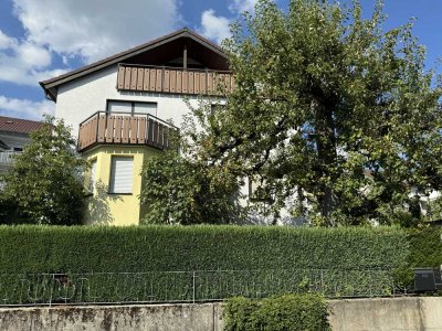 Freistehendes Einfamilienhaus mit großem Garten in ruhiger Lage