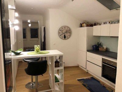 Exklusive 1-Zimmer-Wohnung mit Balkon und EBK in München Sendling-Westpark