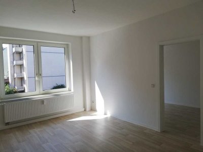 Geräumige 6-Raum-Wohnung mit 2 Bädern