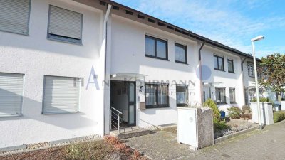 Gepflegtes Reihenmittelhaus mit schönem Garten, Garage und Ausbaureserve