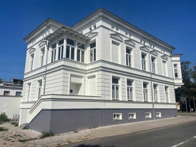 Wunderschöne Jugendstil-Villa! Zentral gelegen, 3 bis 6 herrschaftliche WE oder Gewerbeeinheiten!