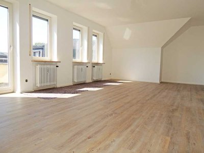 Exklusives Wohngefühl: Wohnung mit weitläufiger Dachterrasse