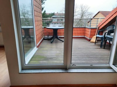 Ansprechende 2-Zimmer-DG-Wohnung mit Dachterrasse