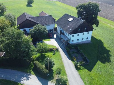 Rarität! Liebenswerte kleine Hofstelle mit Nebengebäuden im schönen Rottal gelegen!