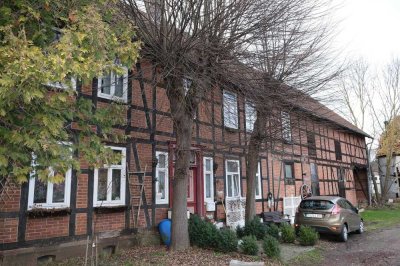 Einfamilienhaus mit Scheunen in Seesen/OT Bornhausen