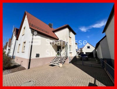 W O H N R A U M -
Charmantes 1-2 Familienhaus mit Sonnengarten